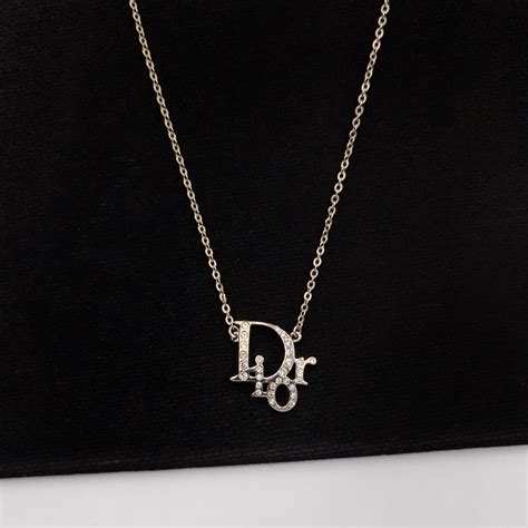 dior oblique necklace